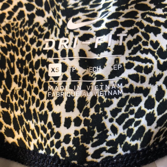 Nike leopard Dri-Fit Training Pants - Picture 3 of 6